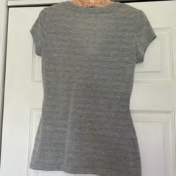 Express Small Gray Tee shirt - Picture 2 of 3